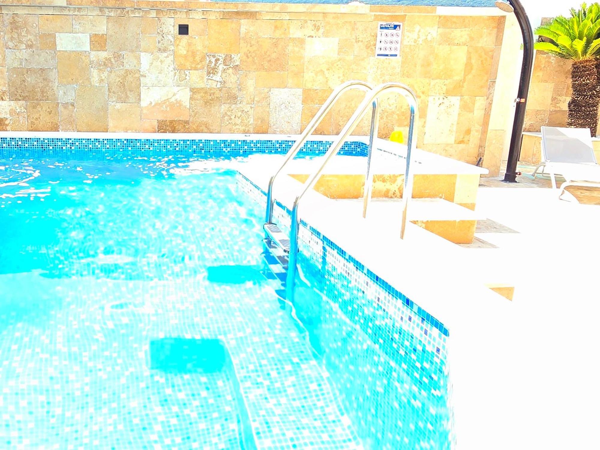 Aquamarine Jaz Montenegro Budva Buitenkant foto